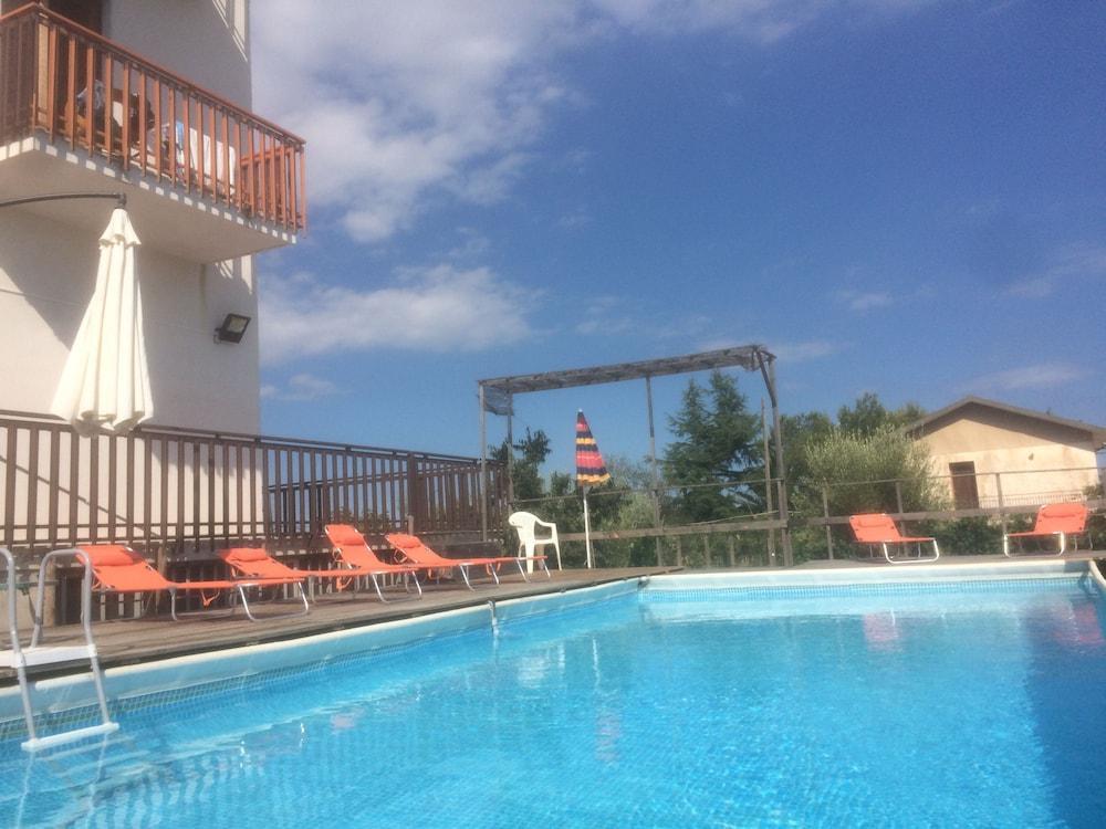 Villa Carolea Acireale Eksteriør billede