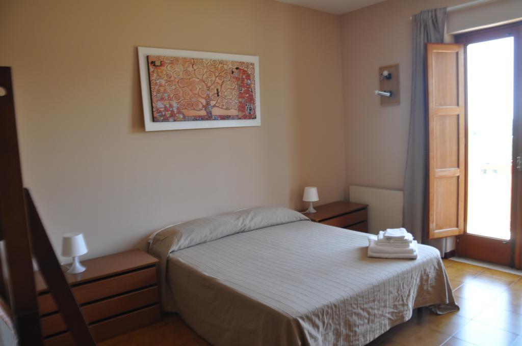Villa Carolea Acireale Eksteriør billede