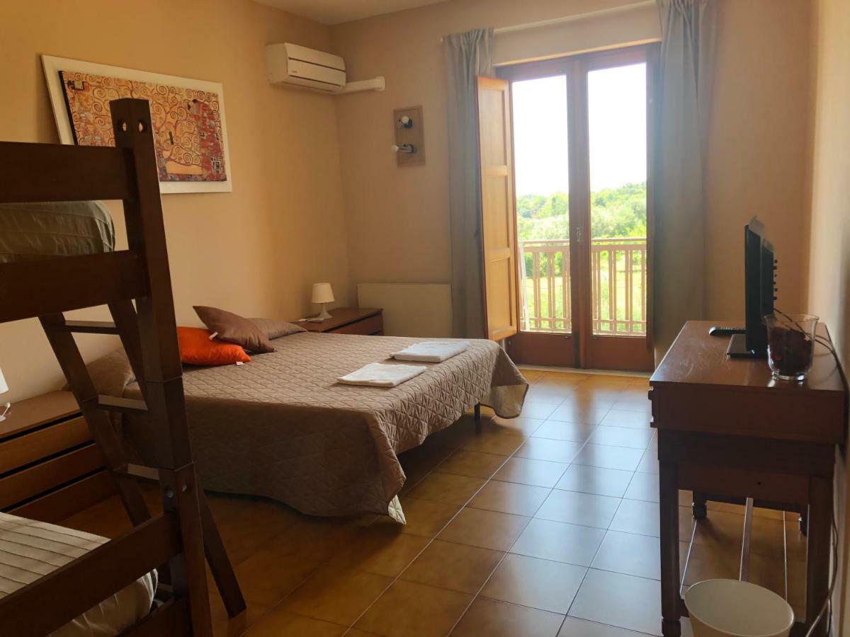 Villa Carolea Acireale Eksteriør billede
